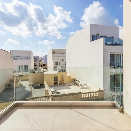 2br, Sunny Terrace And Location Close To * Is-Swieqi