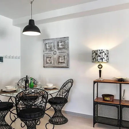 2br, Sunny Terrace And Location Close To