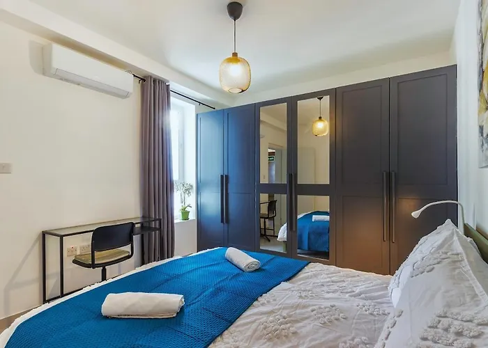 2br, Sunny Terrace And Location Close To 아파트 Is-Swieqi