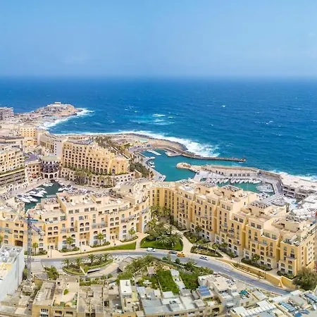 Lejlighed 2br, Sunny Terrace And Location Close To Is-Swieqi